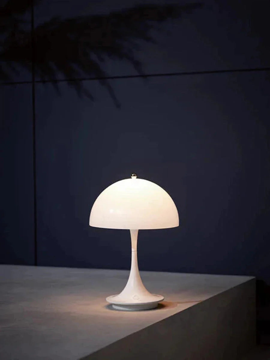 Panthella 160 portabel bordlampe