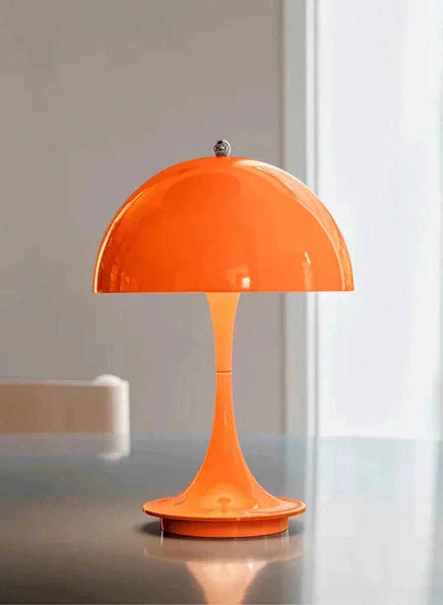 Panthella 160 portabel bordlampe
