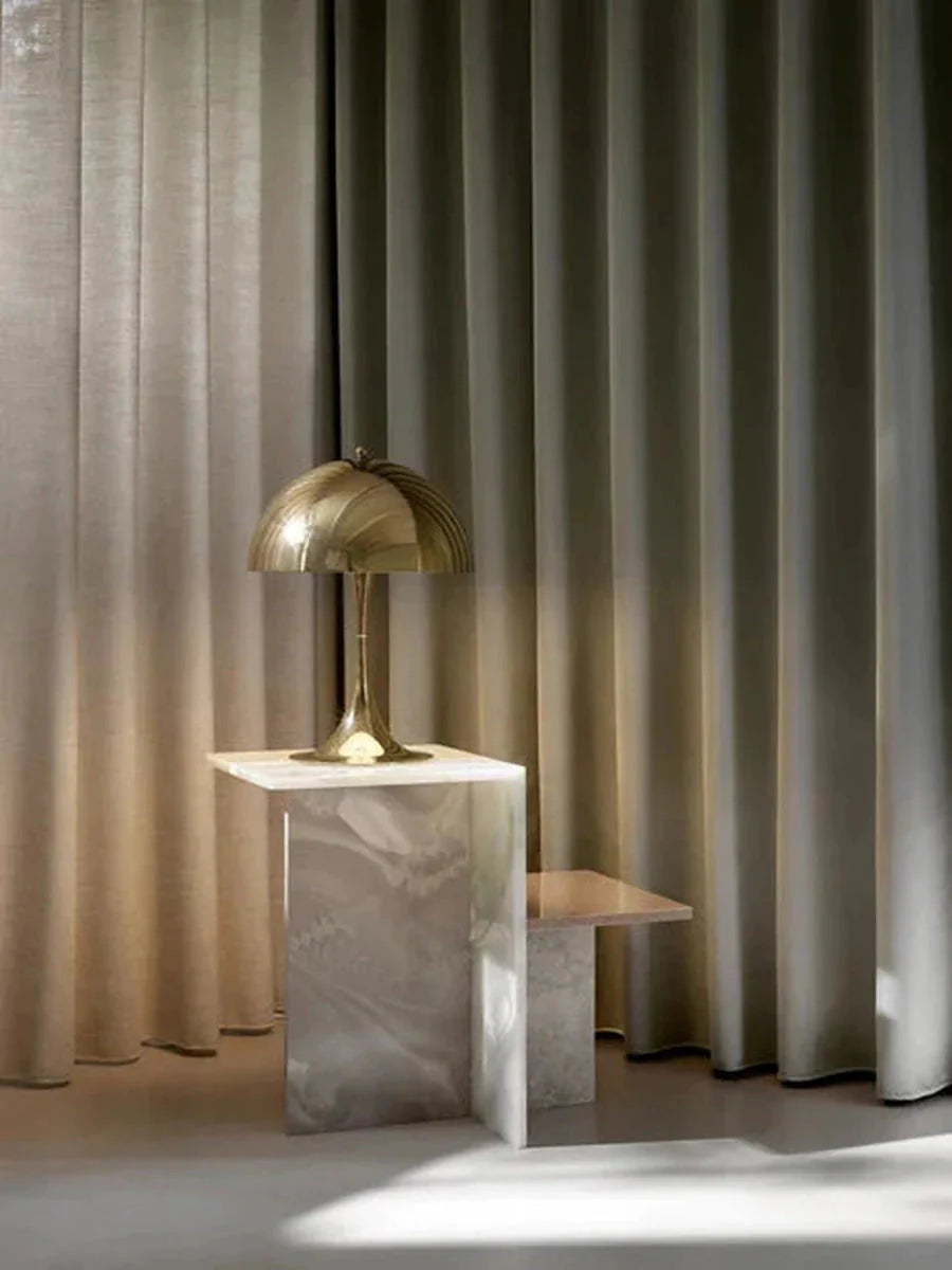 Panthella 320 bordlampe